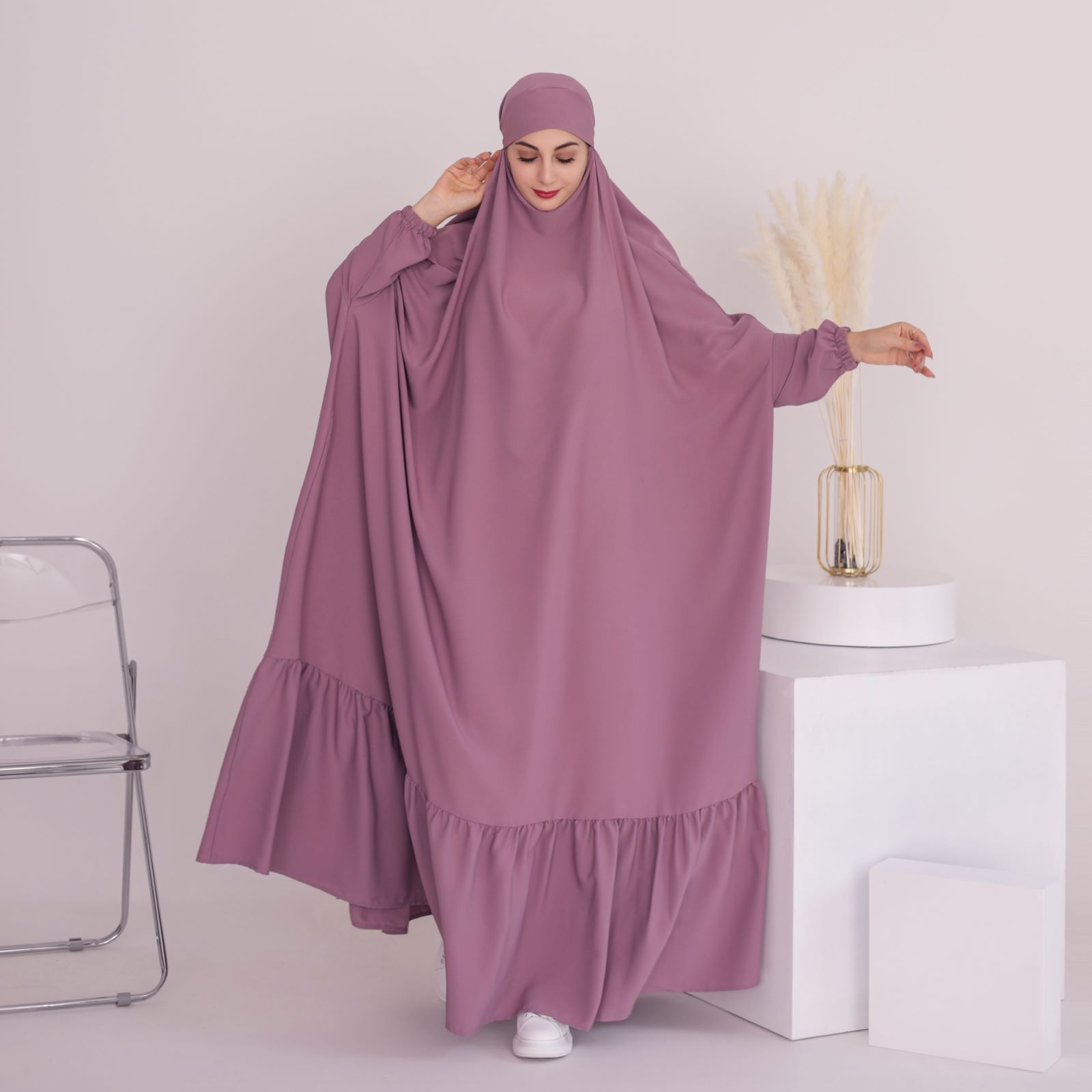 إدناء الراس الشرعي فراشة ساتان